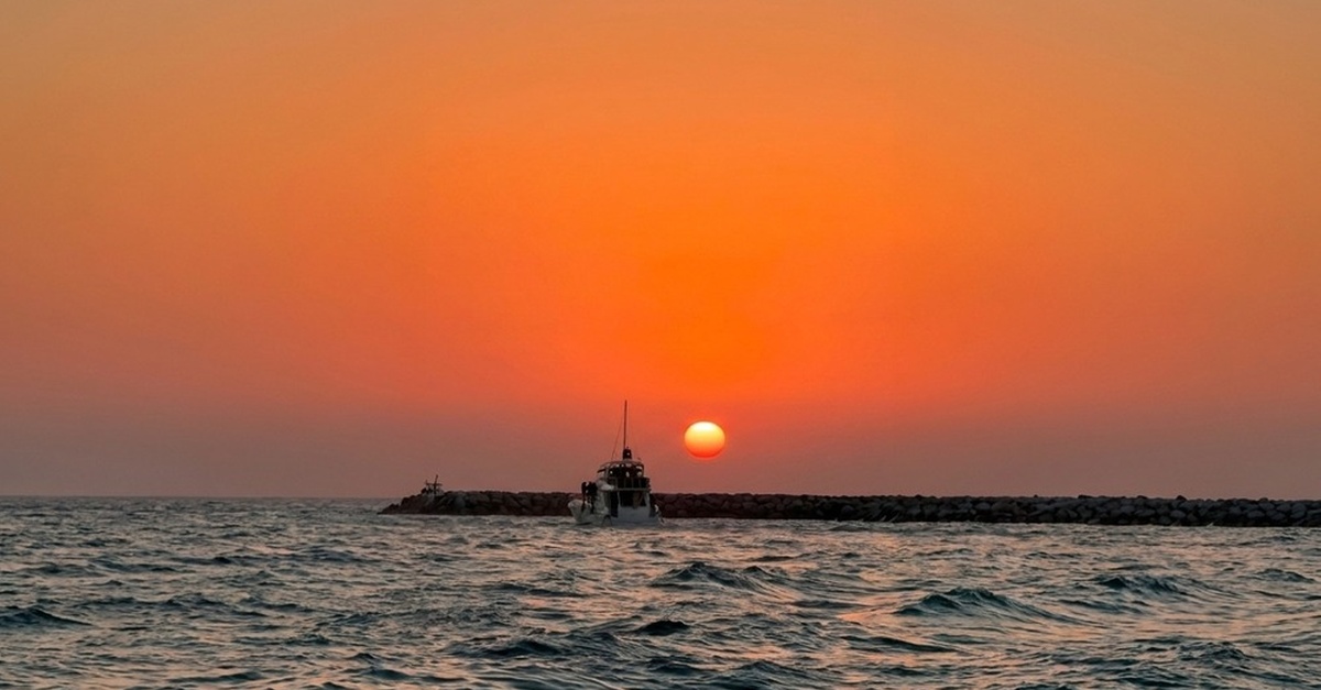 Dubai Wakesurf: Shared Or Private Boat Experience Dubai Wakesurf: Shared Or Private Boat Experience