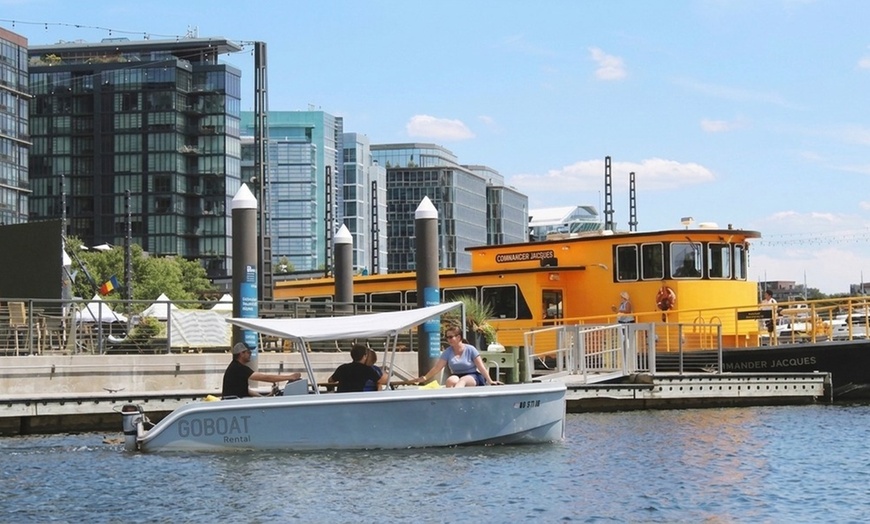 Image 7: Electric Boat Rental at The Wharf – Washington, D.C.