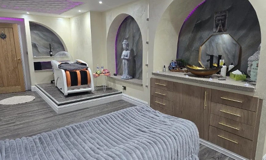 Image 2: Get Japanese Head Spa - Halo, Scalp Detox, or Deluxe Head Spa & Facial