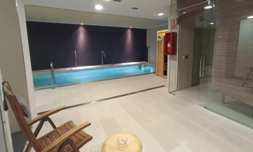 Image 4: Acceso spa con opción a masaje para 2 personas