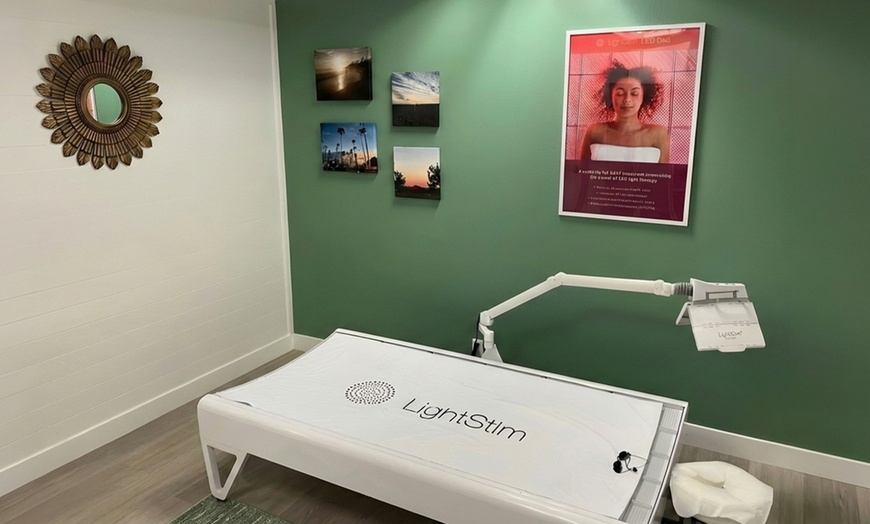Image 5: Couples Massage with Foot Bath or Rejuvenating Red Light Therapy