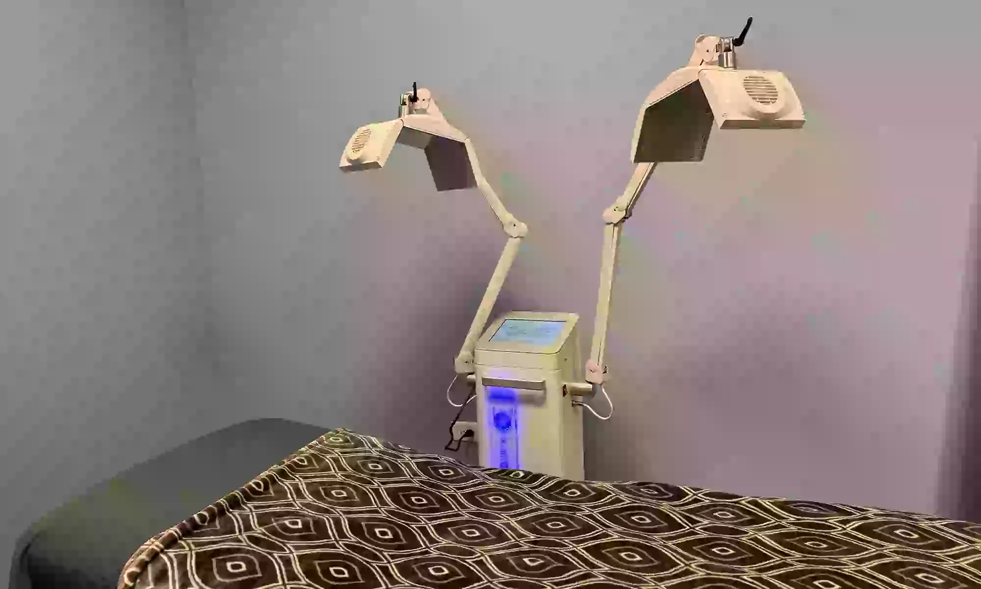 Five or Three Non-Invasive Laser Lipo Sessions with Vibration Plate