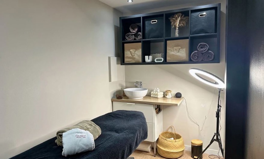 Image 2: 5 séances d'épilation laser sur une zone au choix