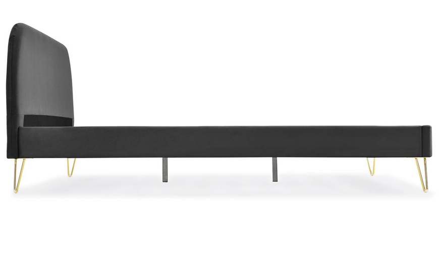 Image 15: Lit velours "Garbera" 140 x 190 cm ou 160 x 200 cm de Kocoon 