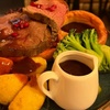 Image 1: Savor a Traditional Roast With a Cocktail/Wine/Beer or Soft Drink