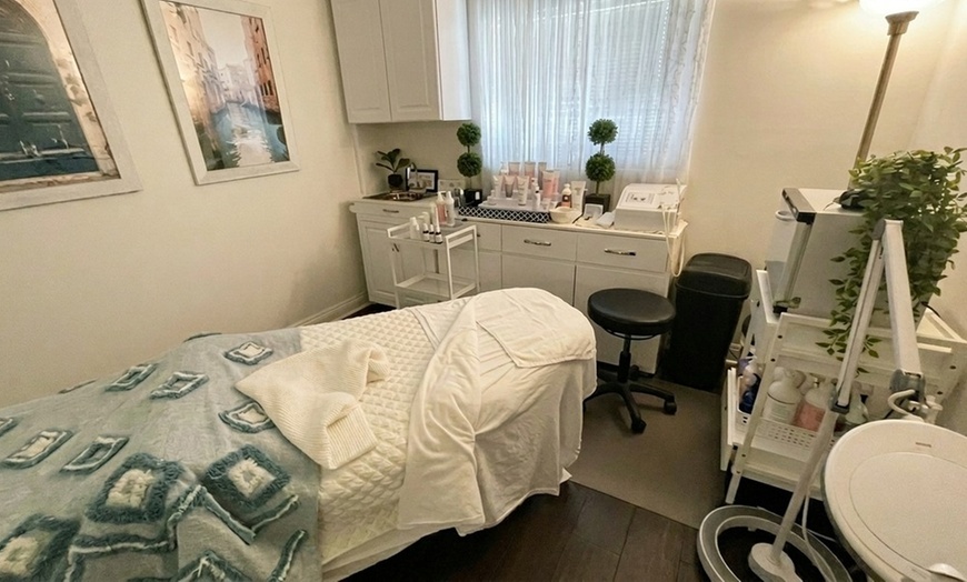 Image 5: One 60 Min, One, Two or Three 90 Min Radio Frequency Sessions and More