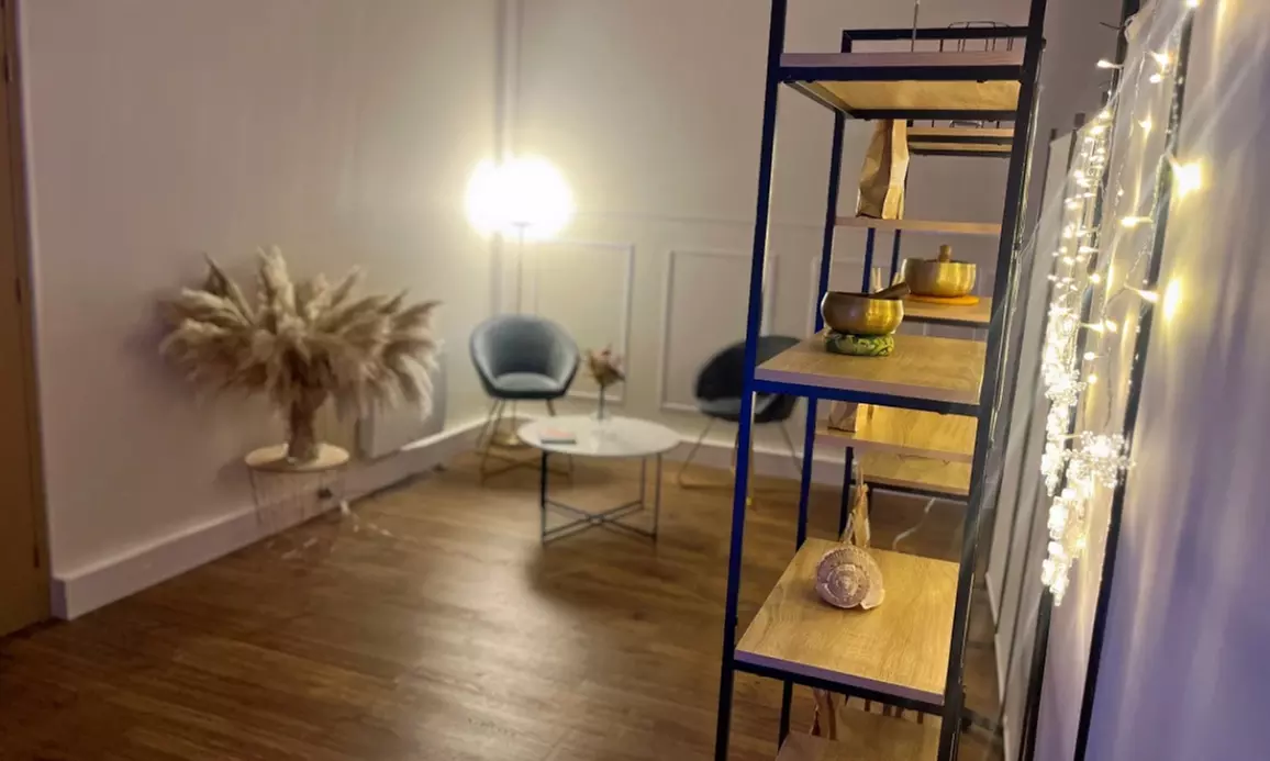 Head Spa japonais, Kobido et massages bien-être chez Cassandra Beauty & Massages à Montigny-le-Bretonneux - Second Medium