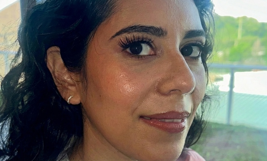 Image 2: Learn Advanced Makeup Class Two Hours for Skill Boosting