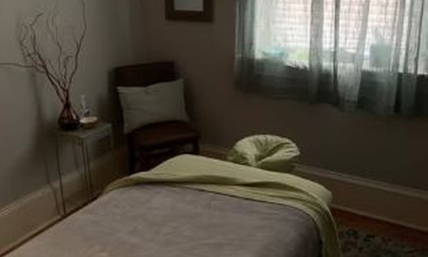 Image 5: Indulge in 60 min Custom Massage with Add-Ons!