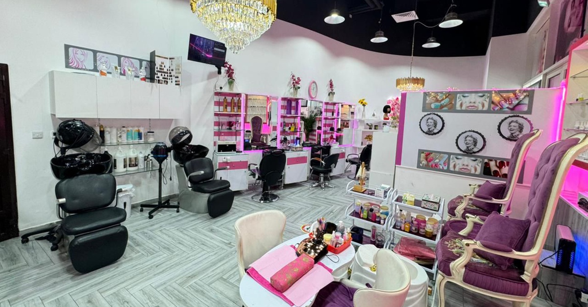 Up To 71% Off On At She Glam Beauty Saloon Up To 71% Off On At She Glam Beauty Saloon