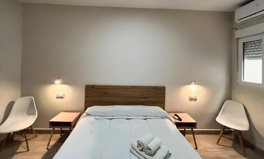 Image 7: Mérida: habitación doble en hostal junto al Teatro Romano