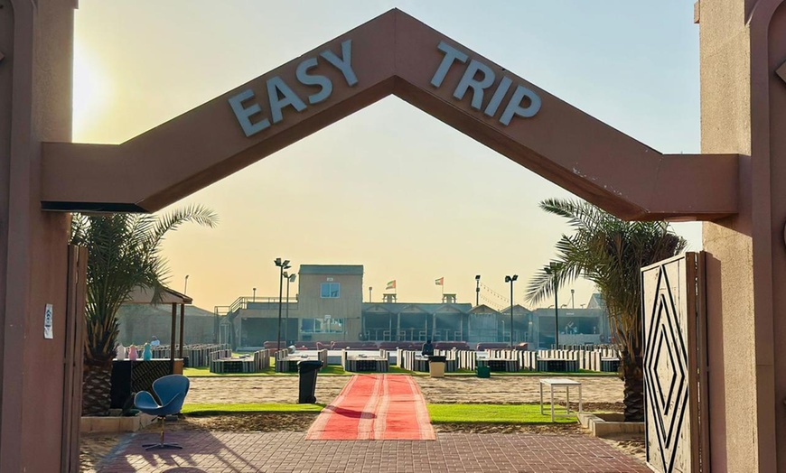 Image 4: Desert Safari with Live Shows
