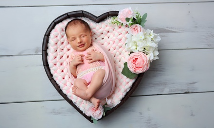 Studyjna sesja fotograficzna: 5 zdjęć (ciążowa, noworodkowa, rodzinna, okolicznościowa) – 1 godz. - Aparatka Studio Fotograficzne Monika Hajduk