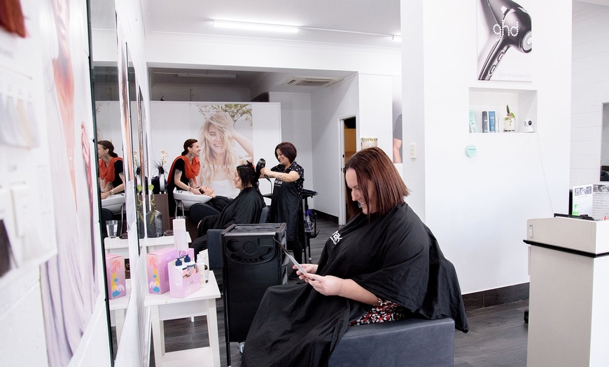 Image 2: Elevate with Hair Styling Package with Optional Half-Head of Foils 