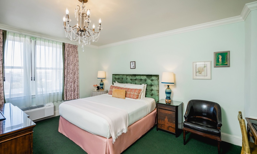 Image 1: 4-Star Stay with Rooftop Views & Award-Winning Dining