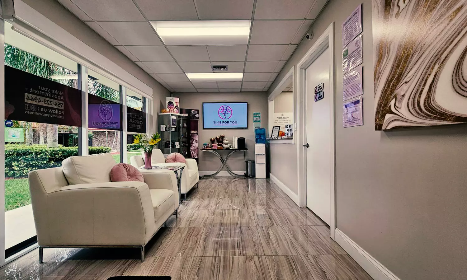 20 or 40 Units of Botox or One Syringe of Juvederm Ultra on One Area