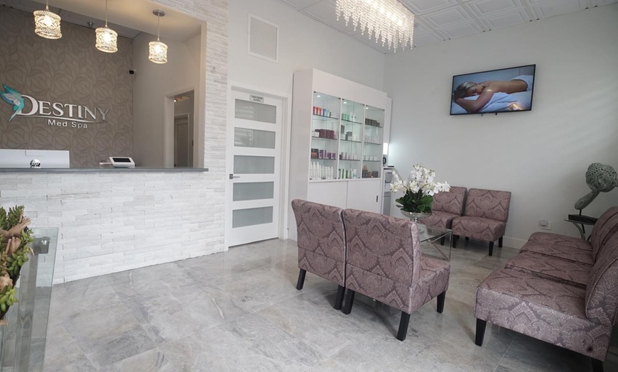 Image 5: Relax with a Massage & Facial Package including a Complimentary Drink! 