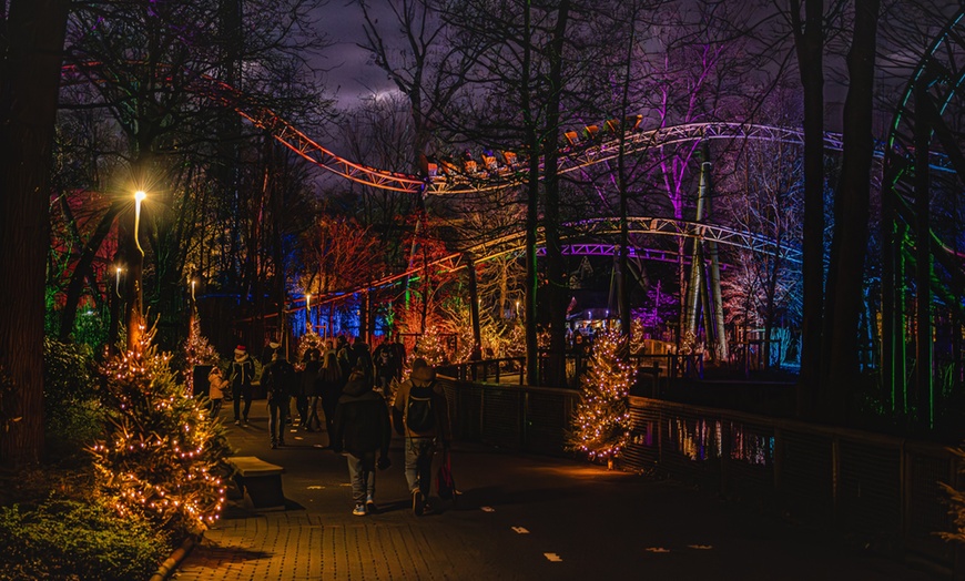 Image 2: Noël à Bellewaerde : billet d'entrée pour le parc d'attractions