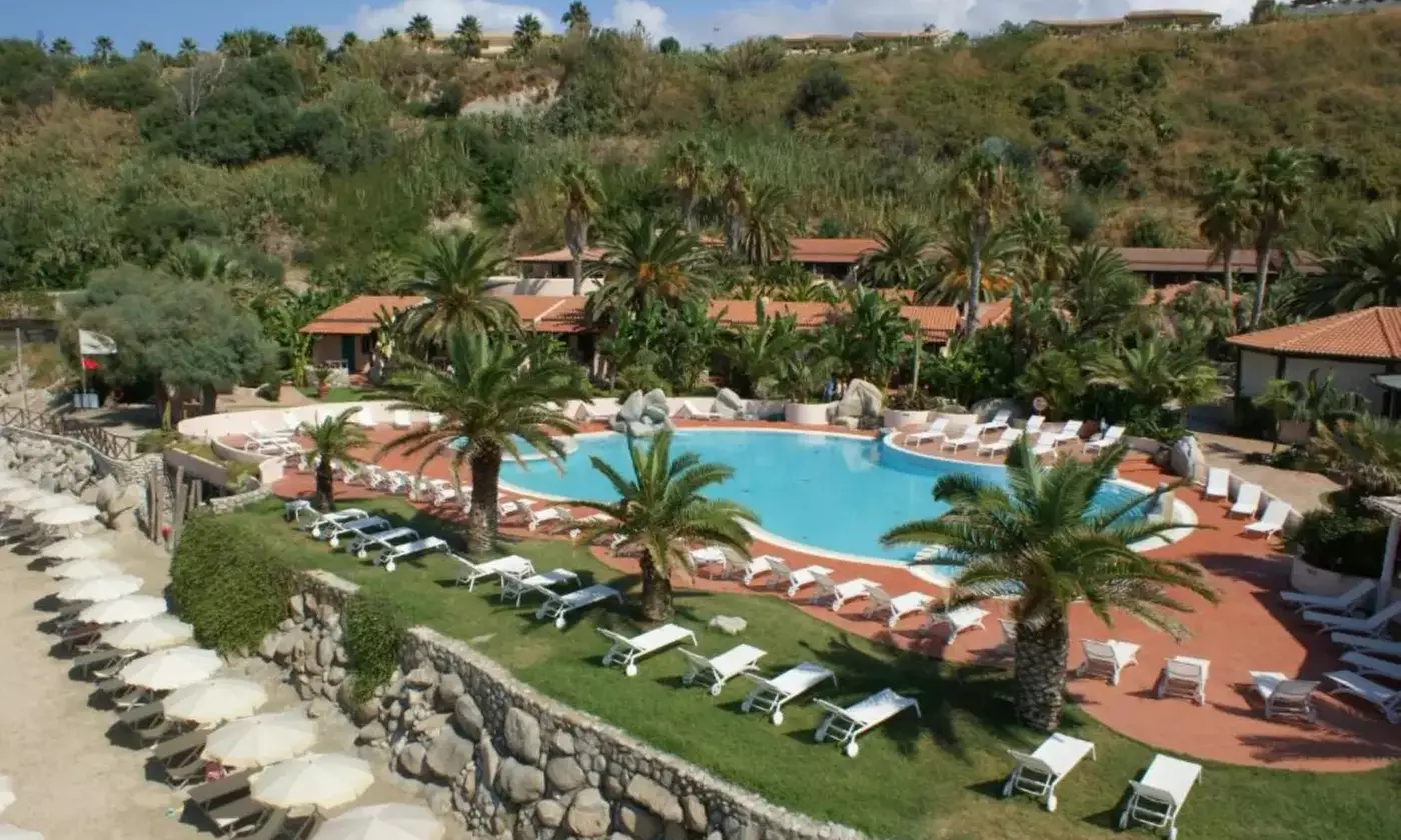 ✈ 11-Day Rome, Sicily, Calabria & Sorrento Vacation with Air