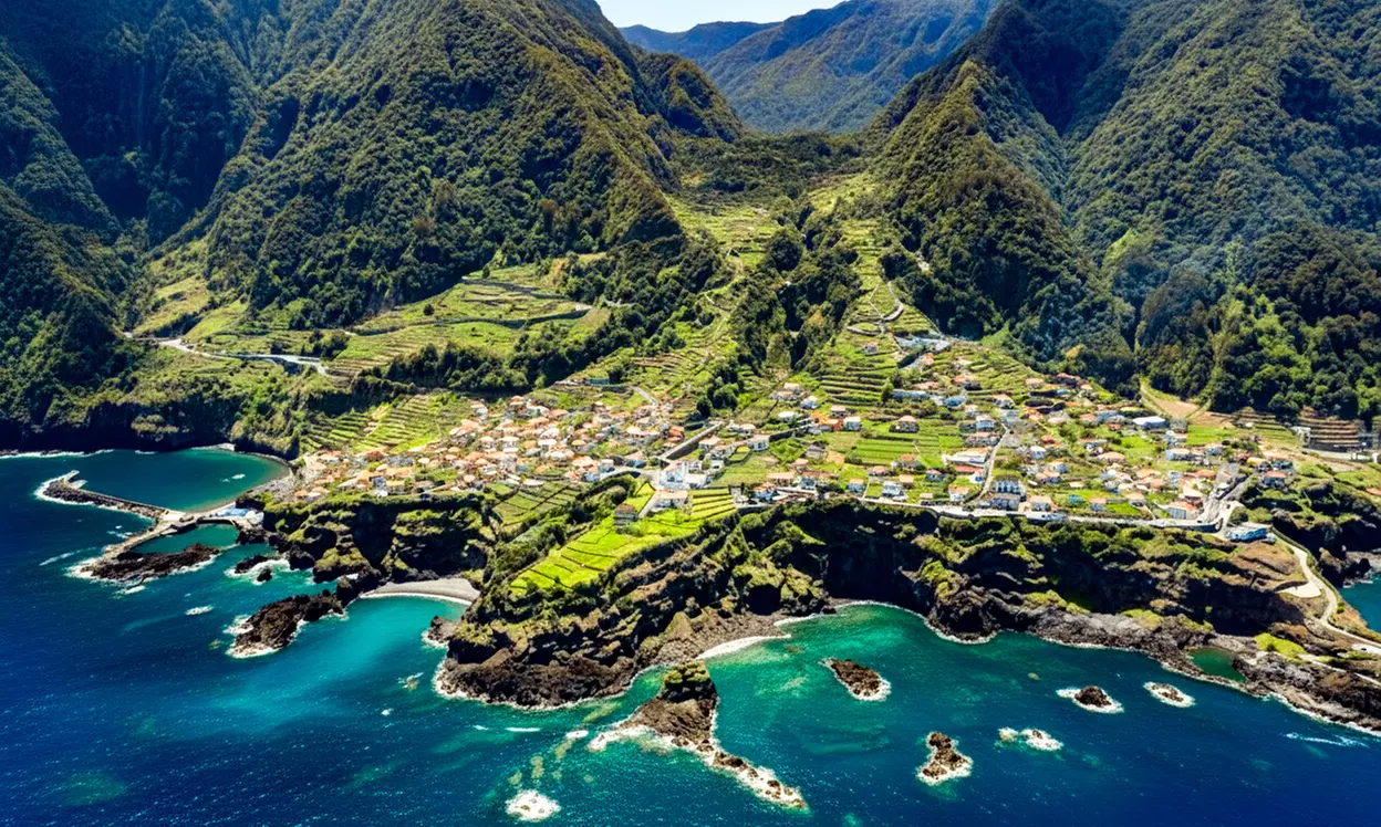 Learn and Taste Madeira’s Finest Wines with Appetizer Pairings