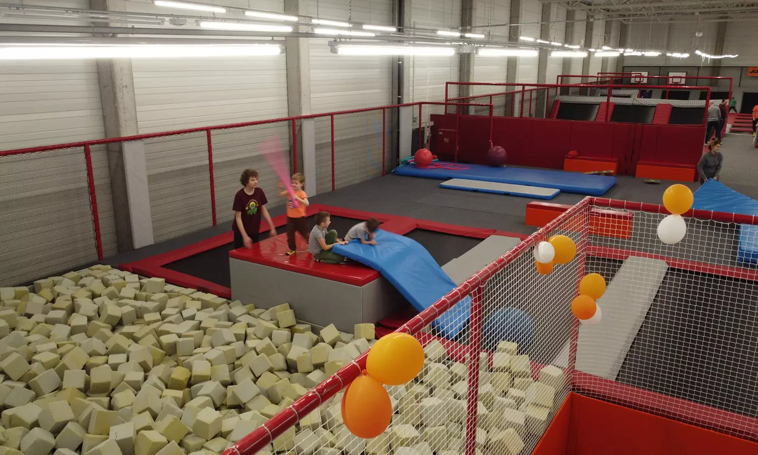 Godzinne wejście do parku trampolin dla 1 lub 2 osób