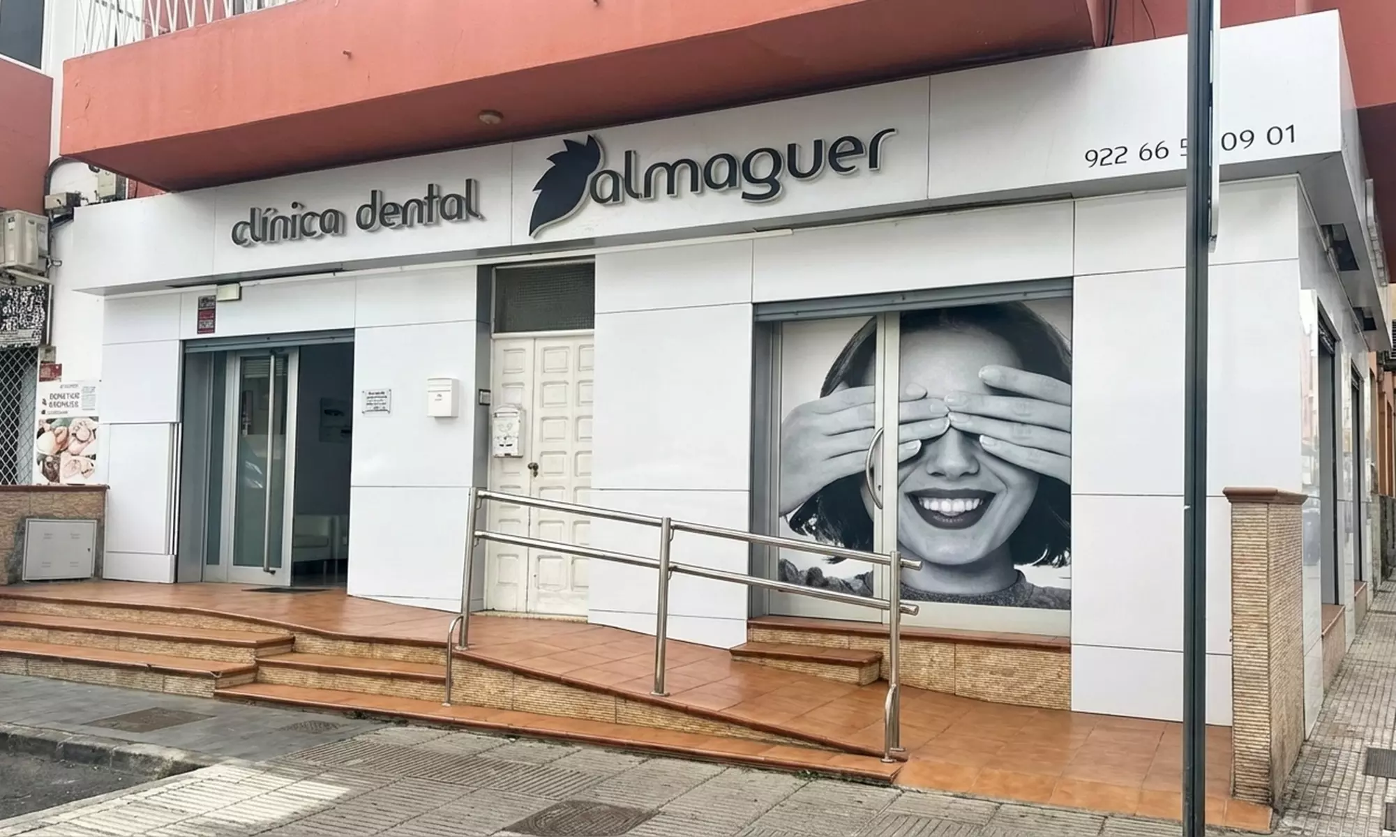 Higiene dental con opción a curetaje de 1 o 2 arcadas más diagnóstico