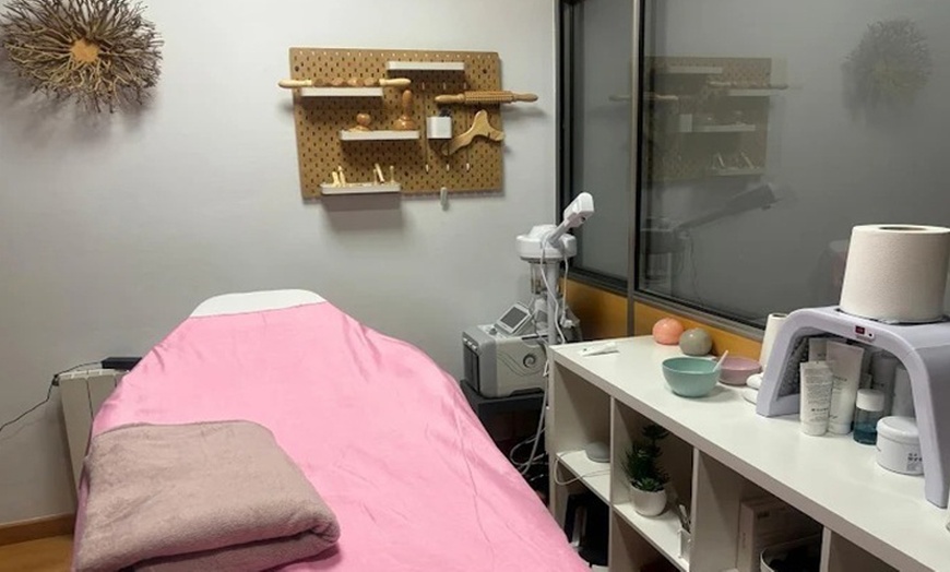 Image 2: 1, 2 o 3 masajes relajantes o descontracturantes a elegir