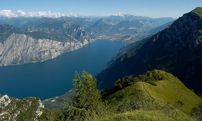 Lago di Garda: camera doppia, colazione o mezza pensione, Spa e bici