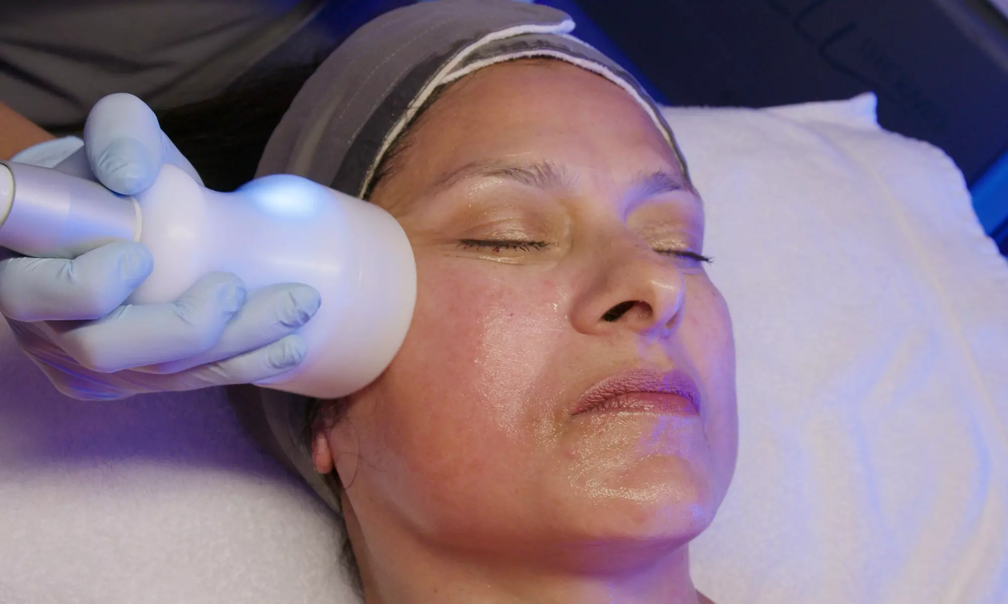 Get a 60-Min Cryo FaceLift or 90-Min LUXE Sugar Glow w/ Scalp Massage