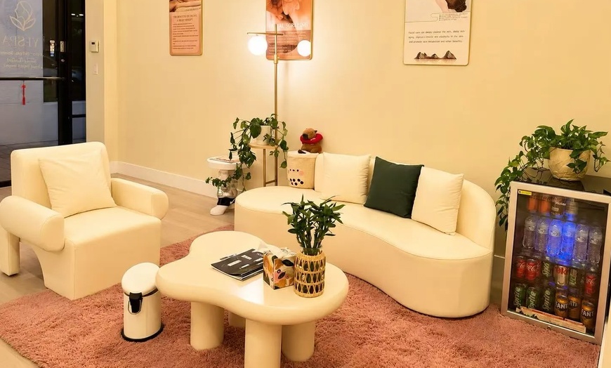 Image 7: Rejuvenating Head Spa & Aromatherapy Experiences at Yi Spa