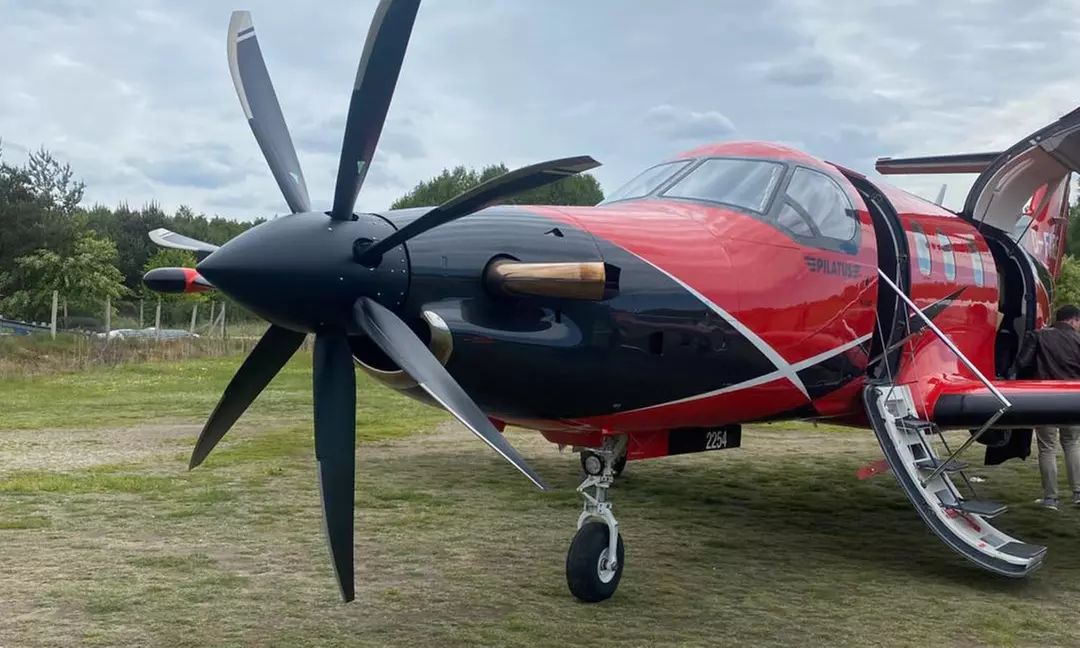 Lot samolotem ultralekkim z możliwością samodzielnego pilotowania