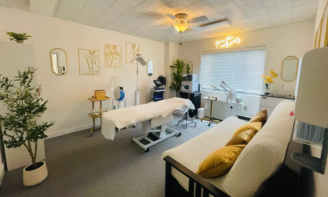 Get Glowing Skin  at Capital Glow