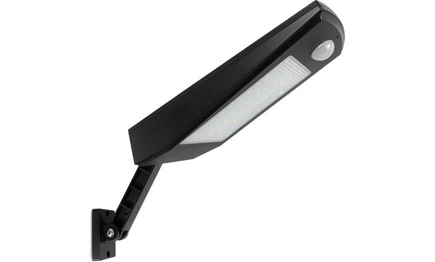 Image 3: Luz solar exterior