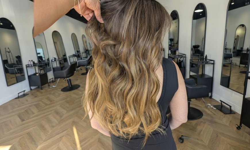 Image 5: Luxury Wash, Style & Haircut Packages