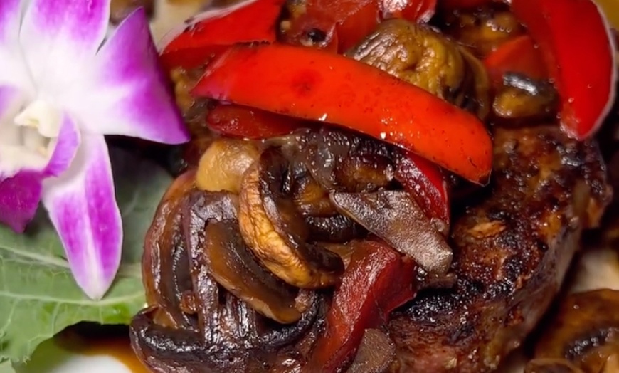 Image 3: Indulge in a Classic Steakhouse Culinary Experience at Frank's Steaks