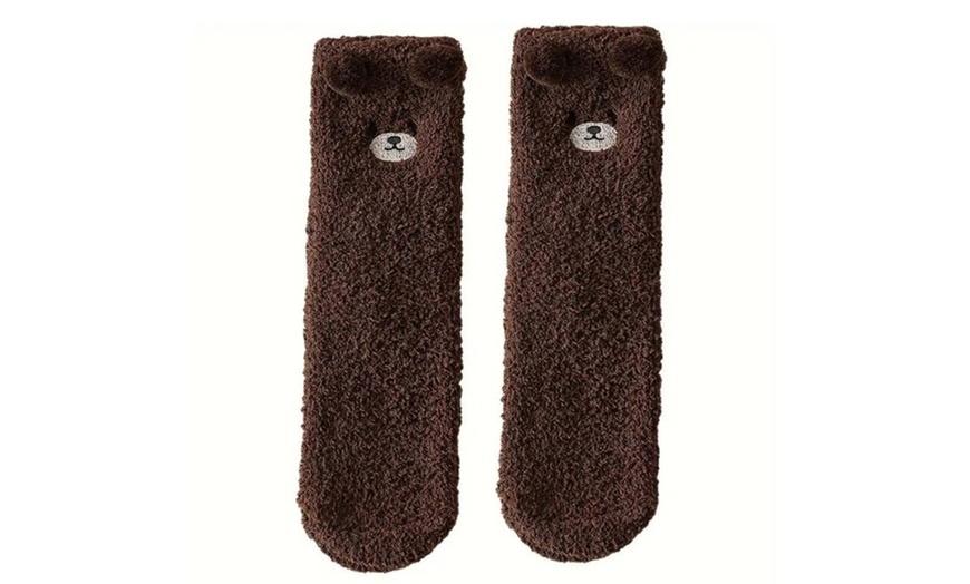 Image 7: Calcetines de felpa de oso de peluche