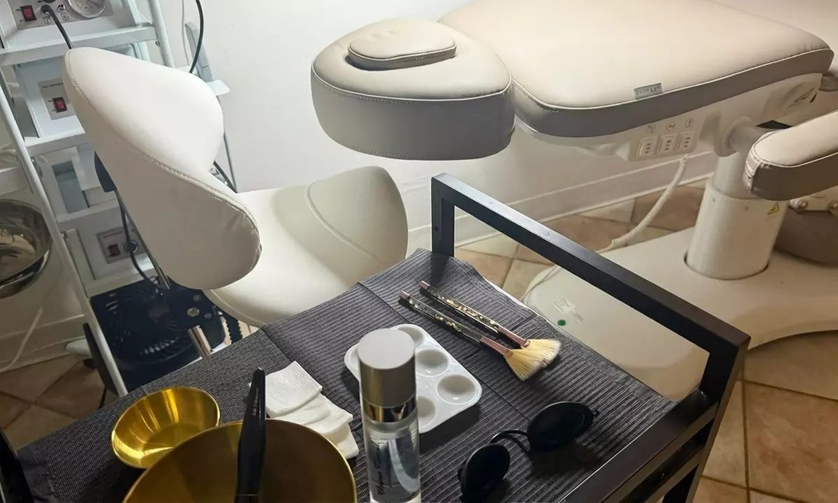 One, Three or Five 60-Min Chemical Peel Facial Sessions for Skin Glow