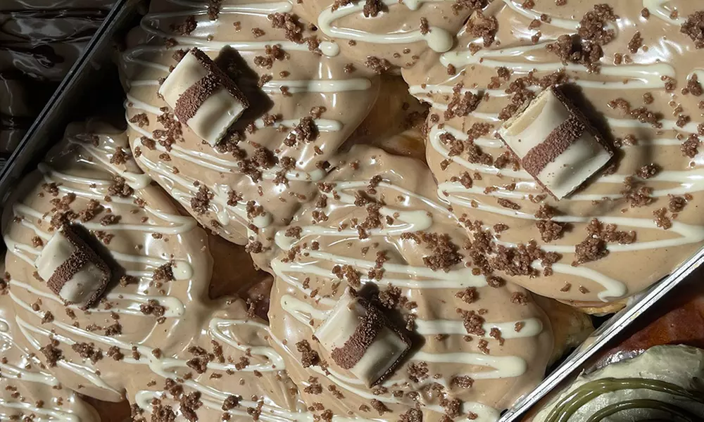 1, 2 oder 4 handgemachte & kreative Zimtschnecken nach Wahl