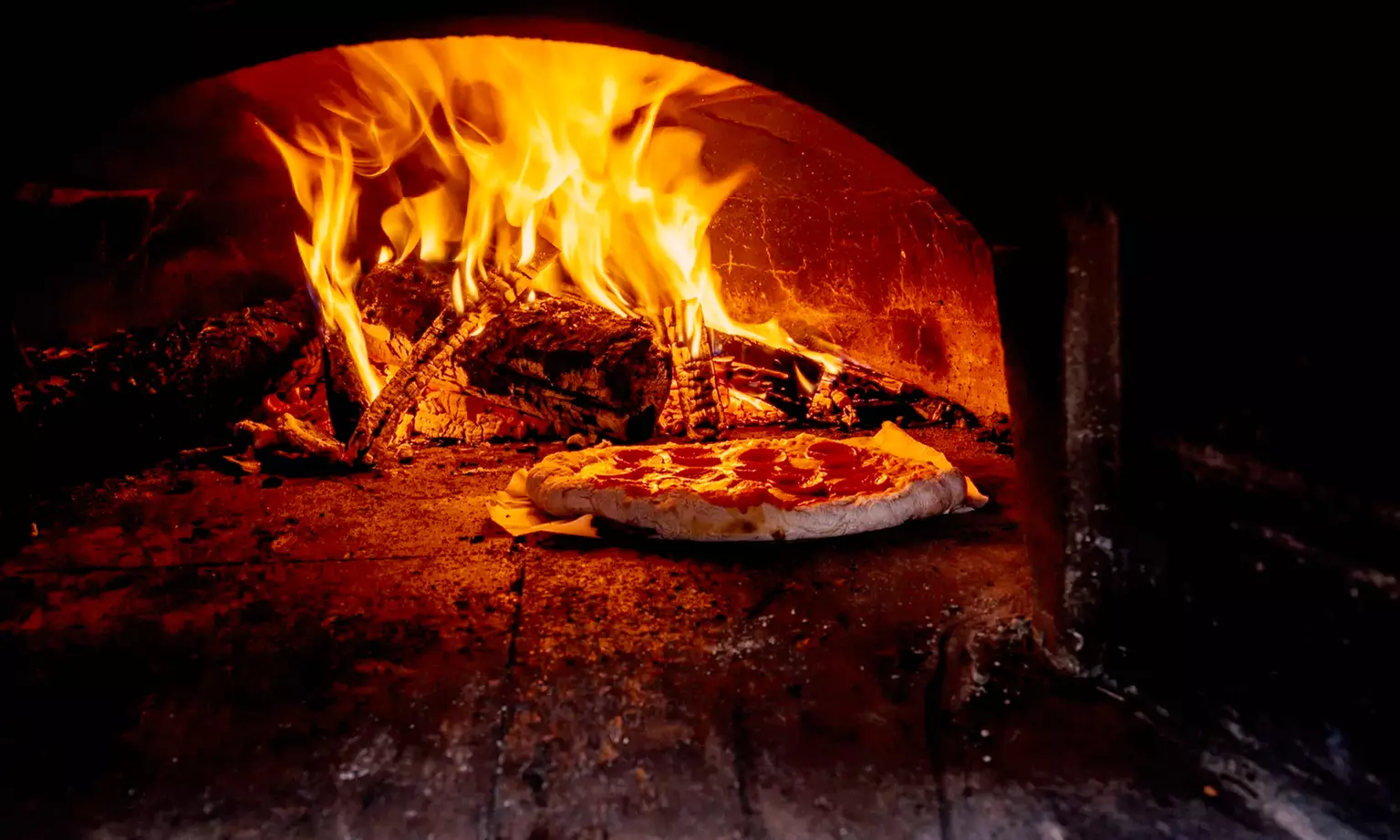 Savor Big Cheese/Pepperoni Polly Pizza w/ 2 or 4 Refreshing Drinks 