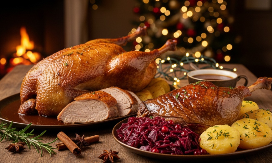Image 3: Weihnachtsente o. weihnachtliche Gänsekeule inkl. Beilagen zum Abholen