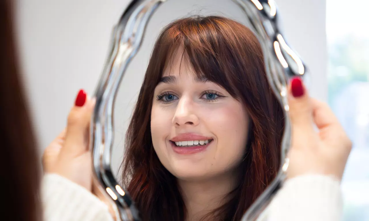 Wybielanie zębów z lampą LED lub Beyond: 2 rodzaje pakietów do wyboru