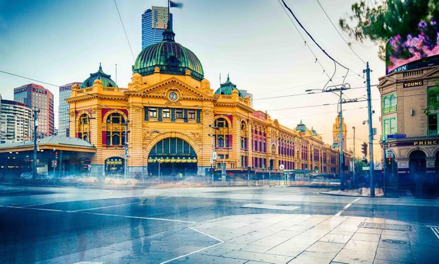 Image 1: Explore Melbourne's Top Bars & History Tours With Friends For Up to 8