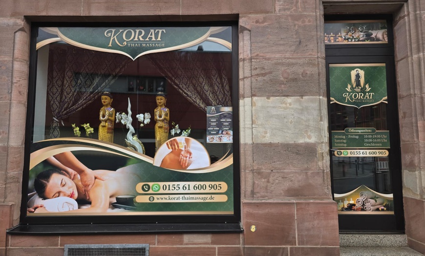 Image 8: Traditionelle Thai-, klassische Thai-Öl- oder Rücken-Nacken-Massage 