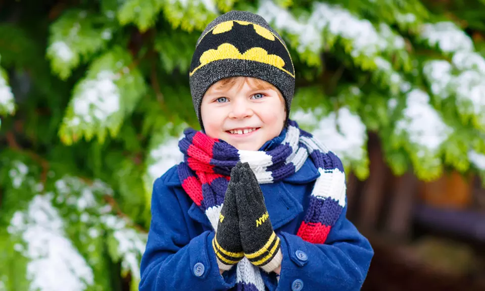 Mütze und Handschuhe-Set im Batman oder Spiderman-Design für Jungs - Primary Image