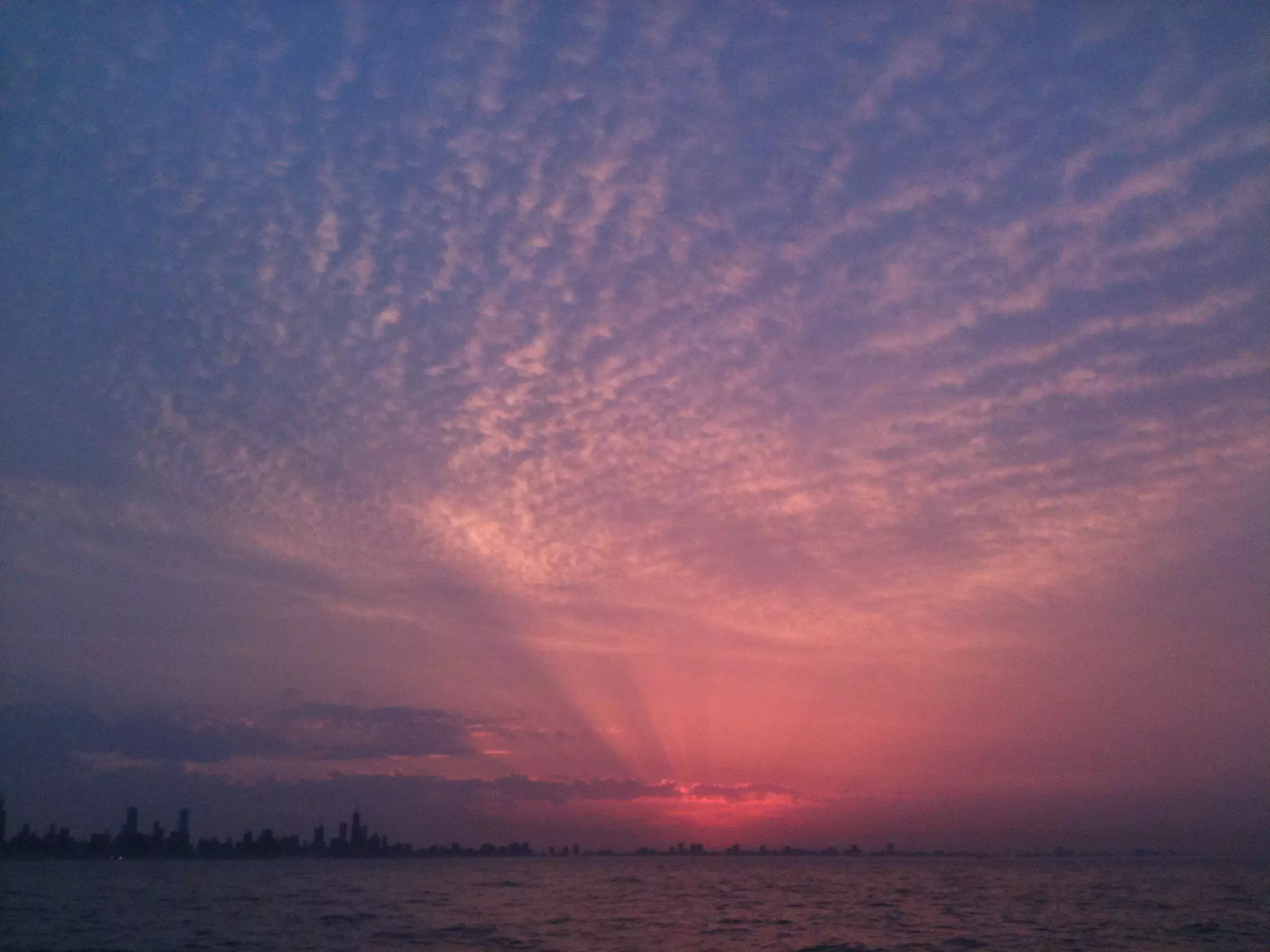 2-Hour Private Boat Tour for Six People with Fireworks and More