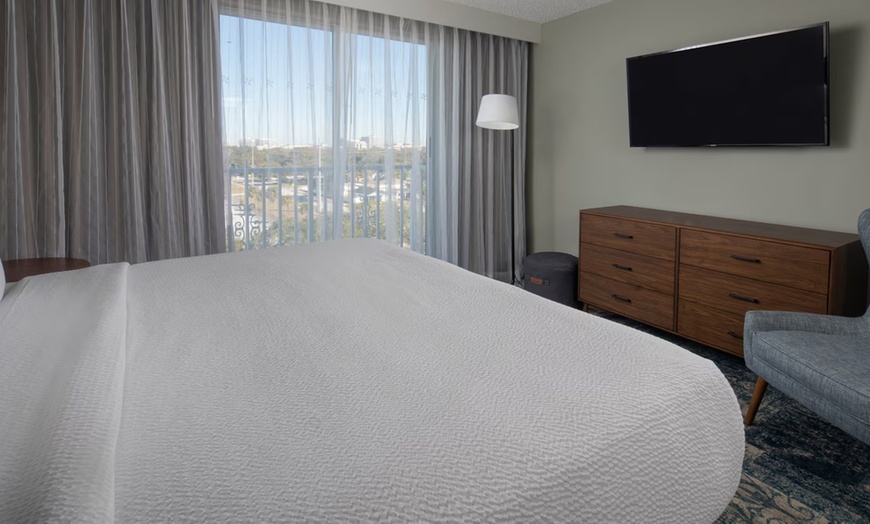 Image 6: Budget Hotel in Westshore District Near Tampa Airport & Riverwalk
