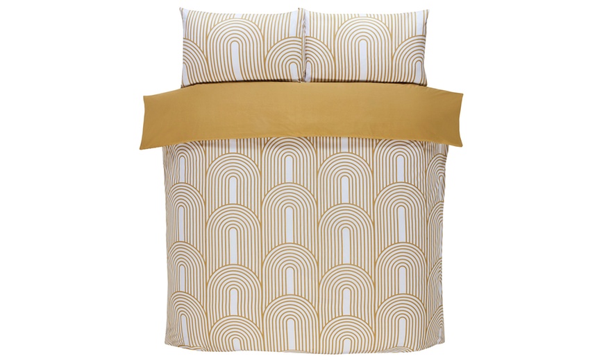 Image 4: Arches or Gingham Duvet Set