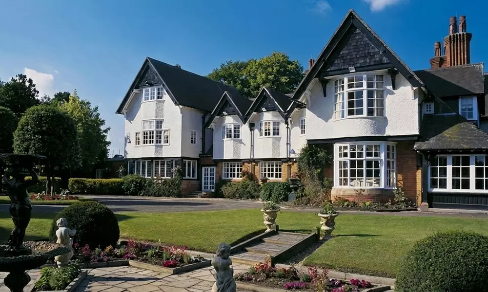 Murder Mystery Show with 3-Course Meal for 1 or 2