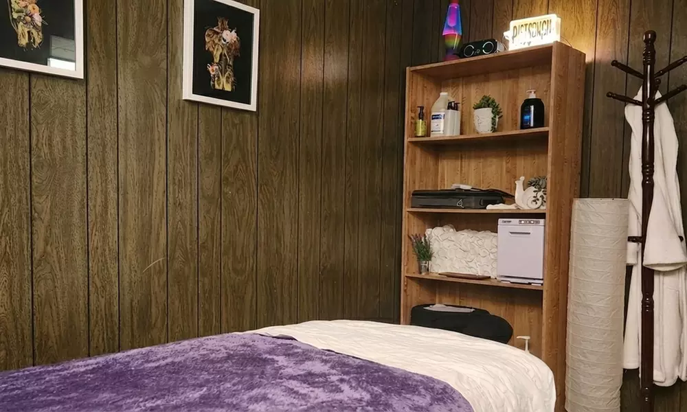 Experience a 75-Minute Custom Introductory Massage to Ease Pain, Stiffness, & Muscle Tightness (Up to 37% Off) - Image 3
