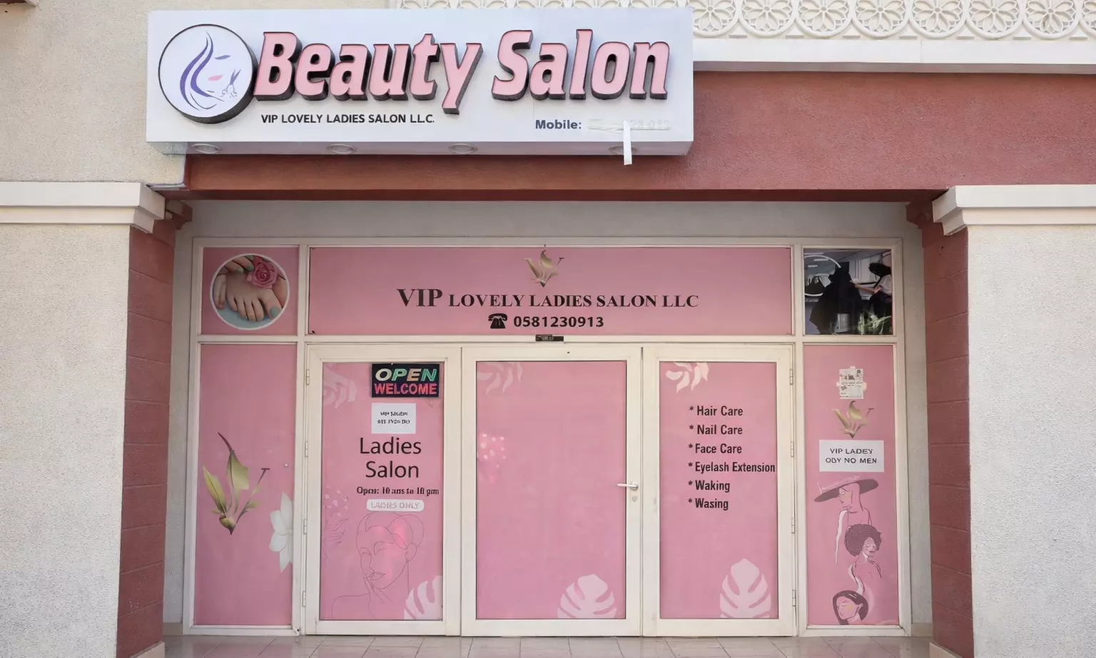 Enhance Your Eyes with Individual Eyelash Extensions w/ or w/o Refills